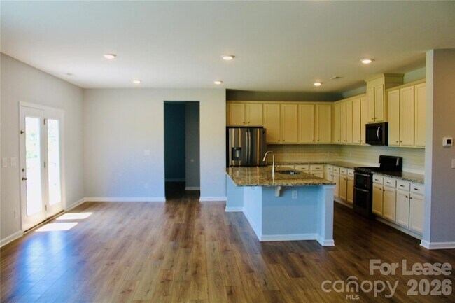 Building Photo - 11262 Serenity Farm Dr