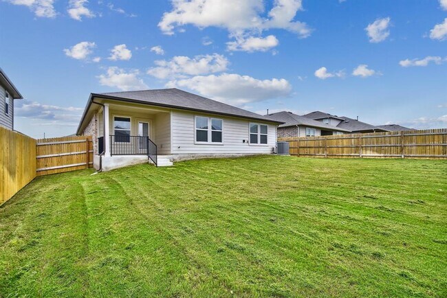 Building Photo - 210 Briggs Ln