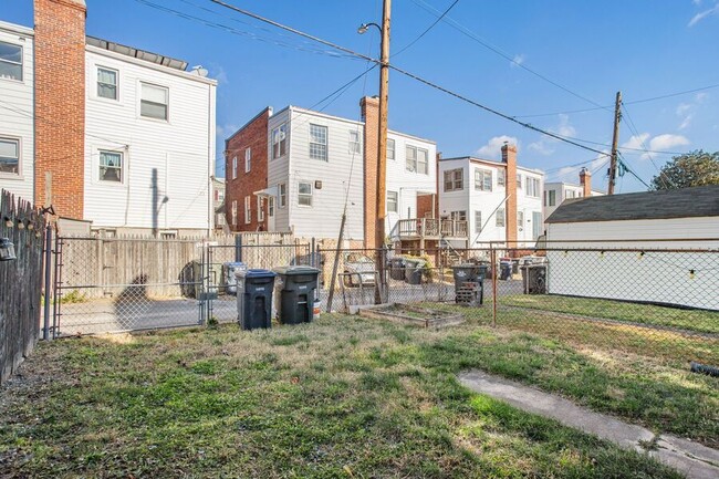 Building Photo - Beautiful Brightwood Park Abode with Solar...