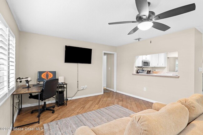 Building Photo - 999 Emerald Rd SE