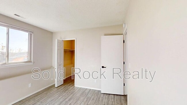 Building Photo - 1845 Zebulon Dr