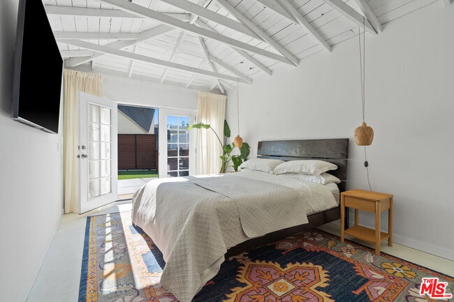 Building Photo - 668 Marr St