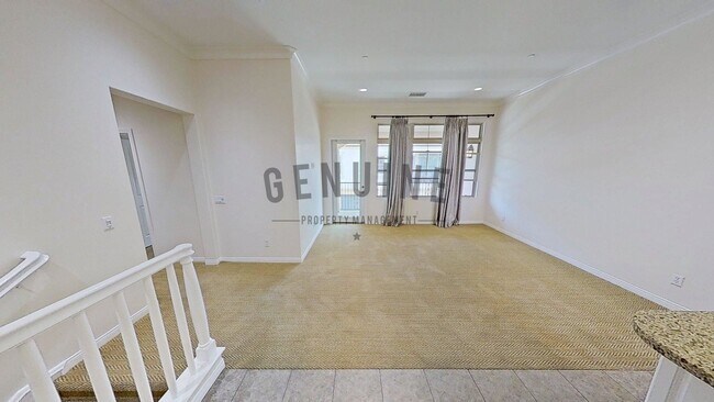 Building Photo - Beautiful Two-Level 2Bd 2Ba Condo in Irvine