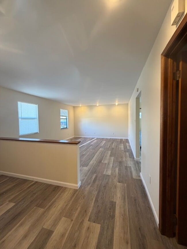 Building Photo - 2 Bedroom Duplex close to I -140 Contact Debra Johnson (865) 591-8281