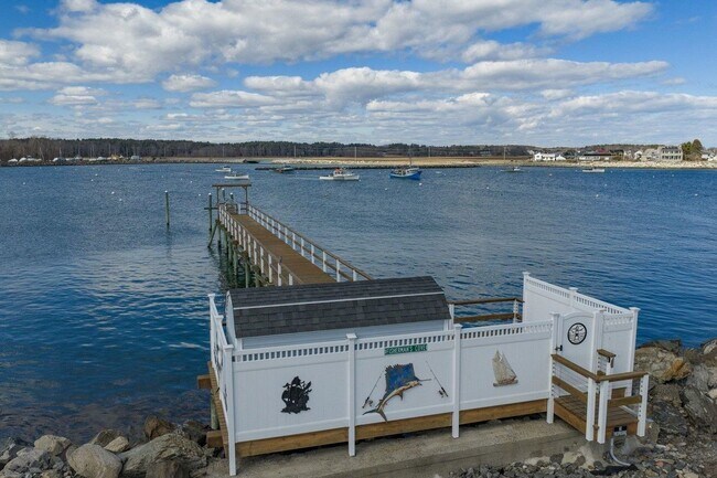 Building Photo - 130 Harbor Rd