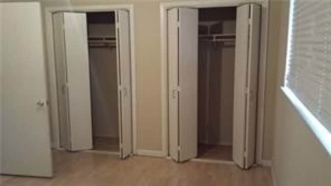 Building Photo - 2404 Longview St