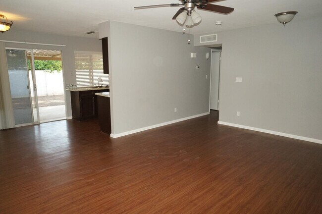 Building Photo - 2139 W Enid Ave