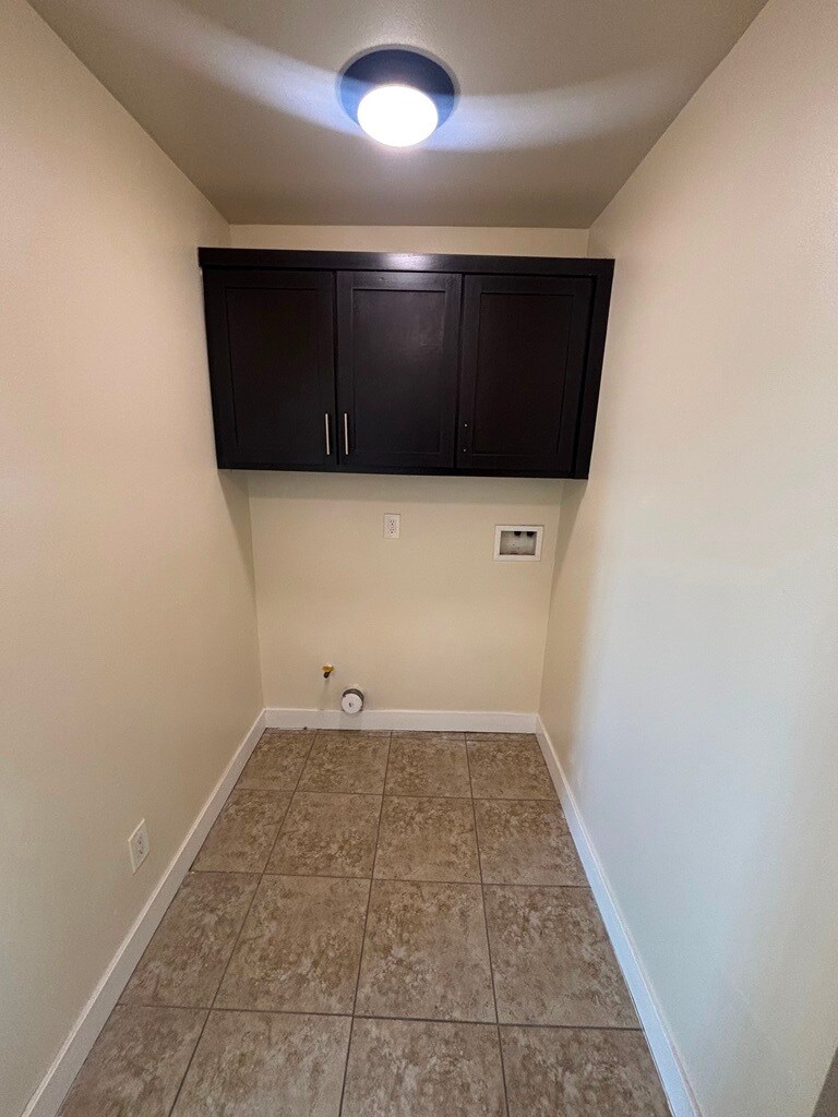 Building Photo - 134 W 84th St