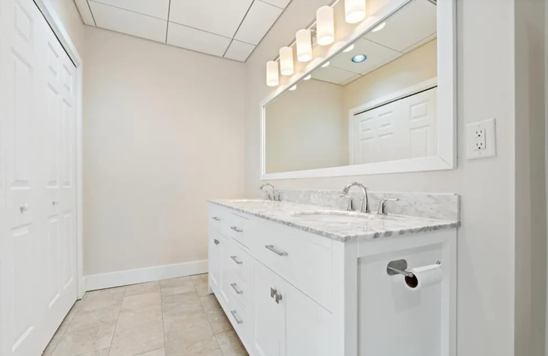 Building Photo - 108 W Jefferson St