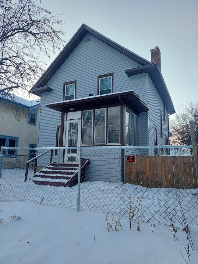 Primary Photo - Dreamland Homes-5