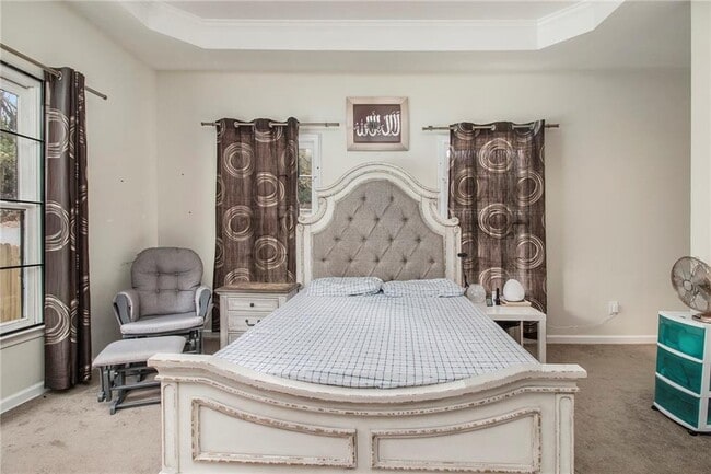 Building Photo - 1316 Plaza Ave SW