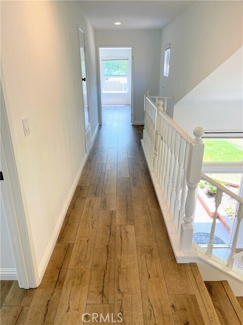 Building Photo - 52 Ashwood