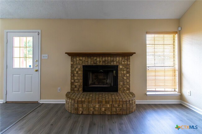 Building Photo - 2306 Wampum Dr