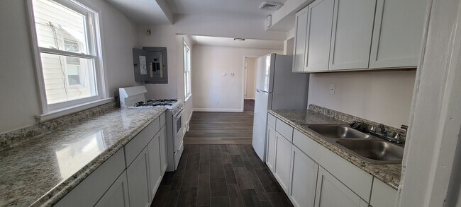 Building Photo - 166 W Milton Ave