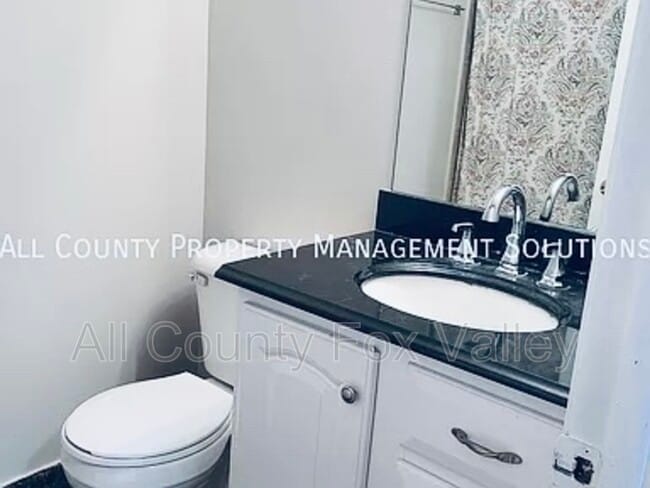 Building Photo - 235 Winfield Ct