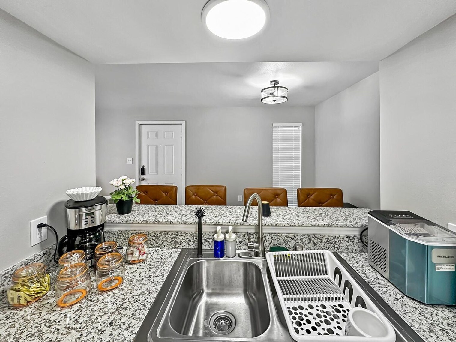 Building Photo - 16951 Addison Rd