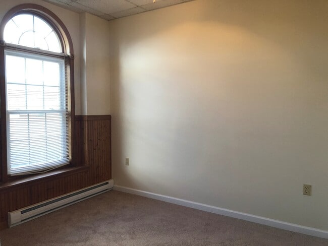 Building Photo - RBALD44