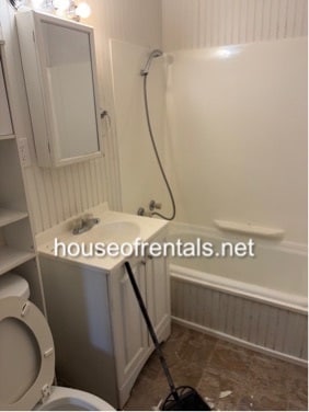 Building Photo - 50 Orchard Dr