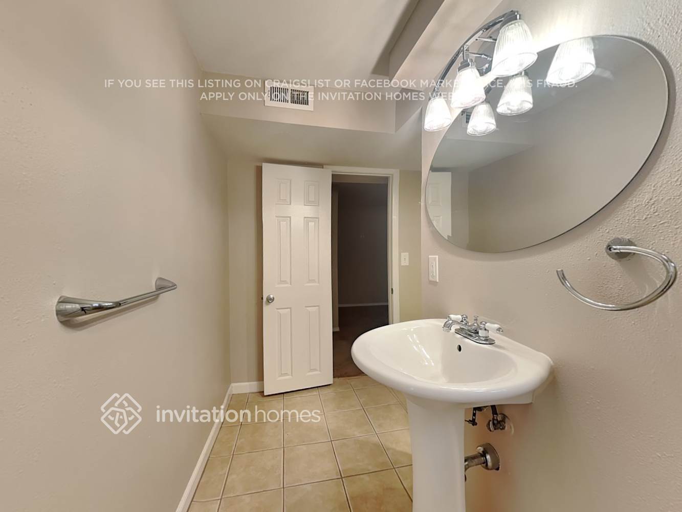 Building Photo - 8860 Cody St