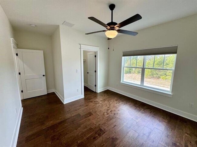 Building Photo - 3541 Sanctuary Dr