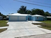 Building Photo - 5911 Seagrape Dr