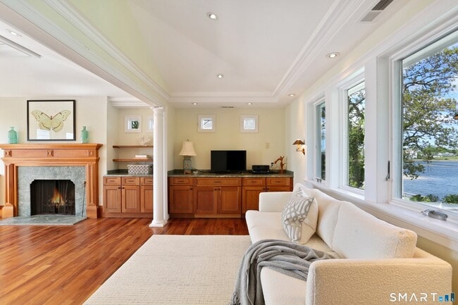 Building Photo - 34 Shorehaven Rd