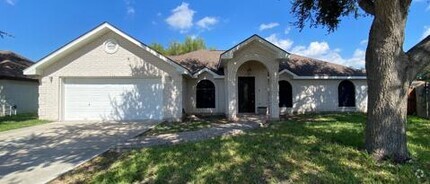 Building Photo - 3012 Oriole Ave