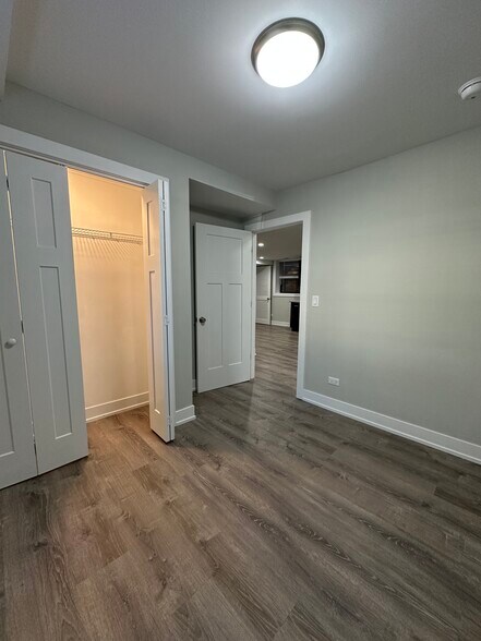 Building Photo - 918 Crain St