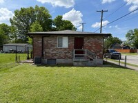 Building Photo - 2 Bedroom Apartment Near Downtown