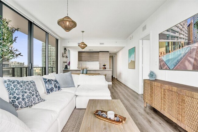 Building Photo - 1300 S Miami Ave