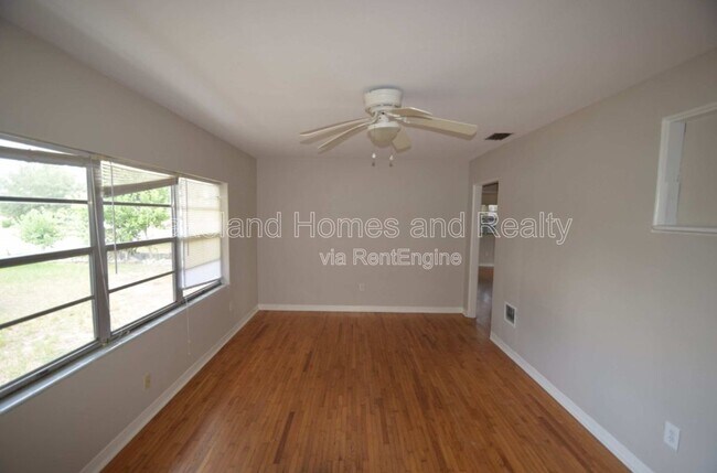 Building Photo - 307 Steedly Ave