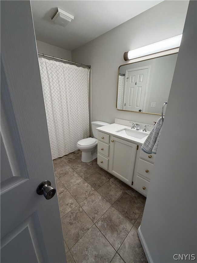 Building Photo - 1105 Greymoor Way