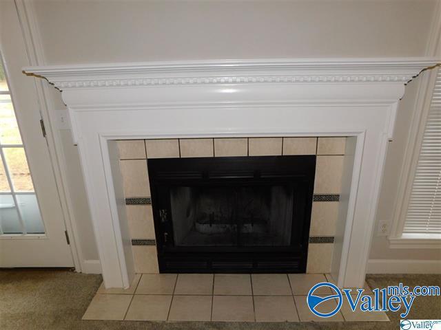 Building Photo - 113 Winding Trail