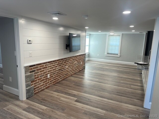 Building Photo - 16 Taylor Ave