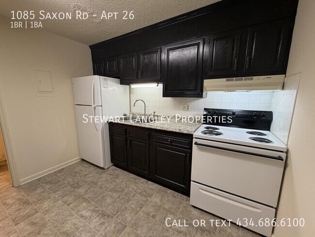 Building Photo - 1085 Saxon Rd