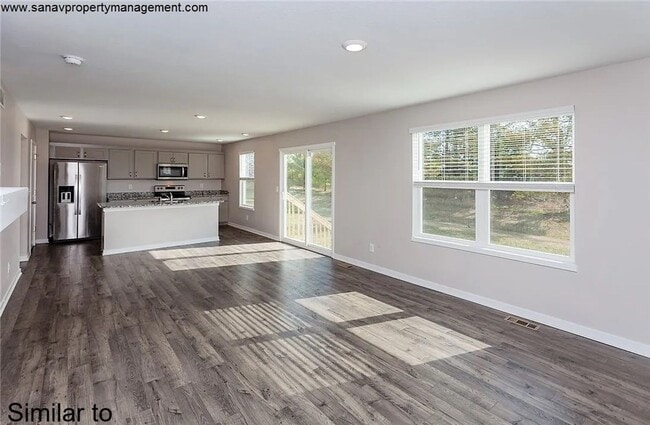 Building Photo - Spacious 4 Bedroom Home in Ankeny with 3-car garage & private backyard!!