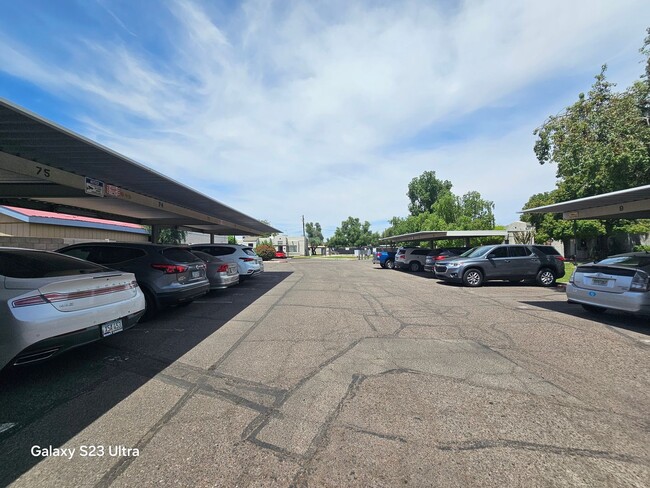 Building Photo - FREE RENT  INTERESTED??  Welcome nearly new, updated single-level patio home