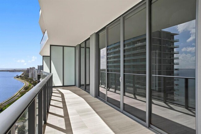 Building Photo - 3015 S Ysabella Ave