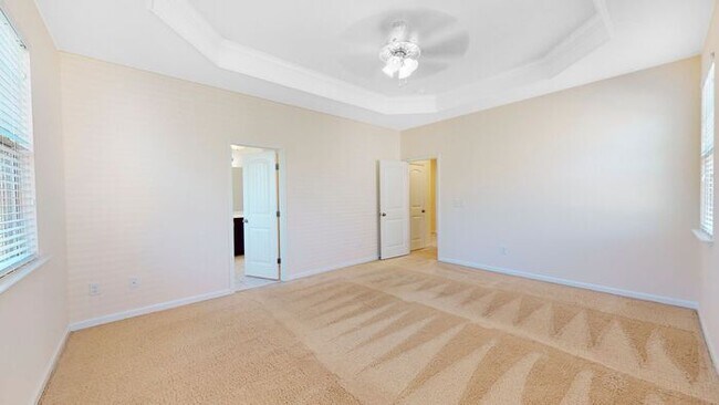 Building Photo - Inviting End Townhome with Loft, Granite Kitchen & 2-Car Garage , Near RTP, RDU, I-40 & I-540