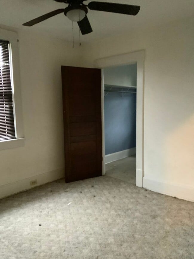 Building Photo - 2 Bed | 1 Bath Duplex