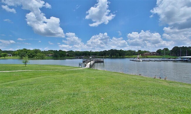 Building Photo - 6867 Stillwater Dr