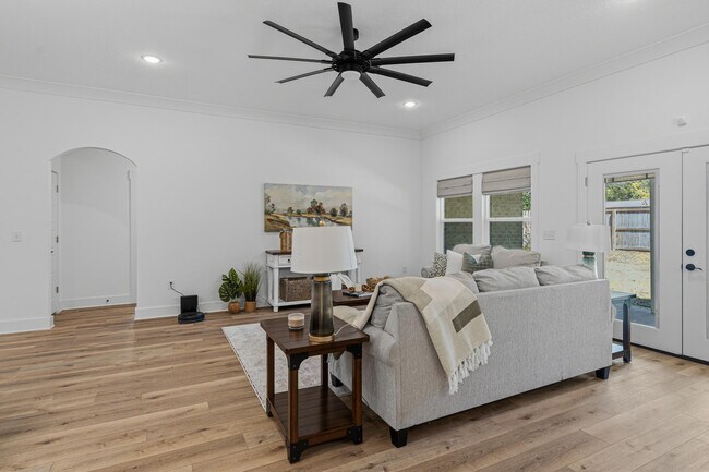 Building Photo - 35 Highland Dr NW