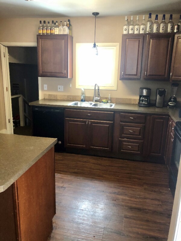 Building Photo - 517 W Myrtle St