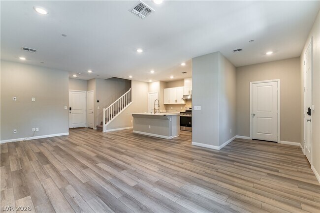Building Photo - 3516 Punta Tersiva Ln