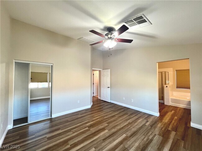 Building Photo - 10658 Little Horse Creek Ave