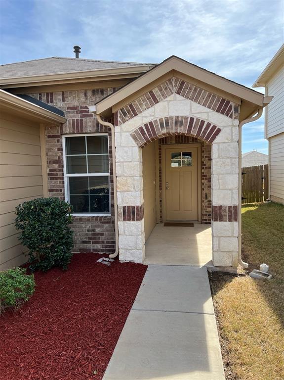 Building Photo - 2025 Langdale Ln