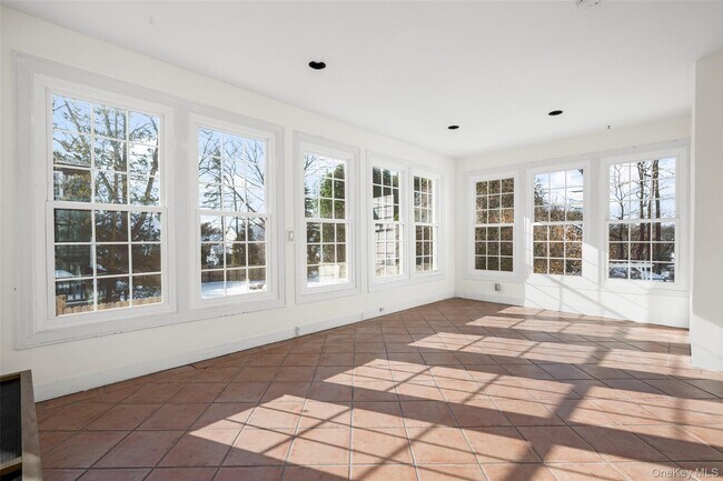 Building Photo - 1146 North Ave