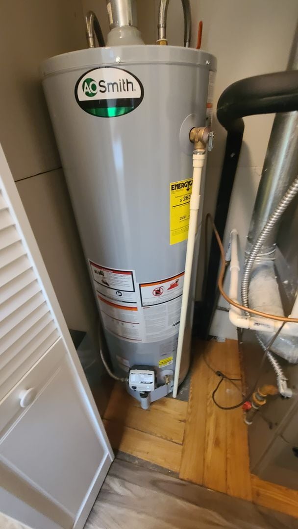 Building Photo - Kennedy Drive Retreat - 4 bedrm with bonus and billards room