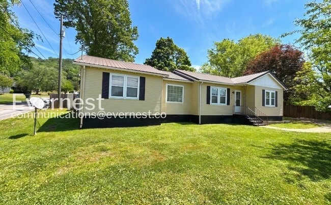 Building Photo - 5207 Evitt St