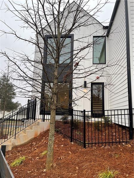 Building Photo - 101 Pearl St